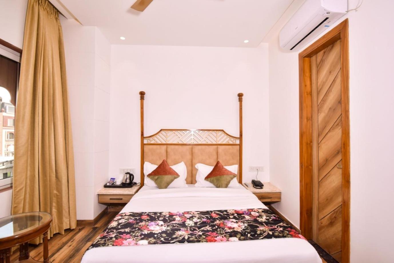 Hotel Rv Golden Амритсар Экстерьер фото