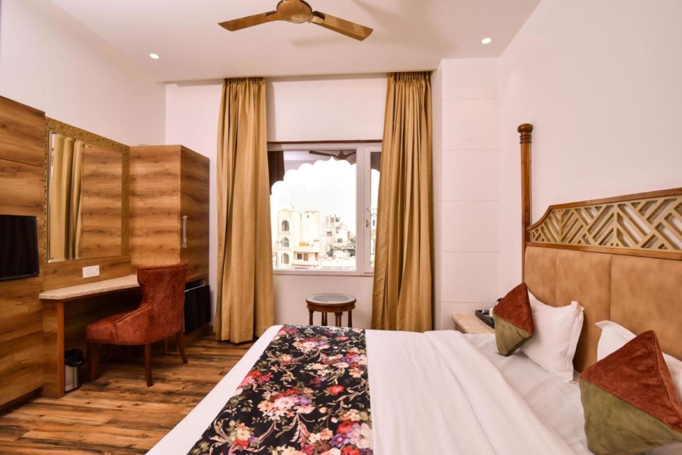 Hotel Rv Golden Амритсар Экстерьер фото