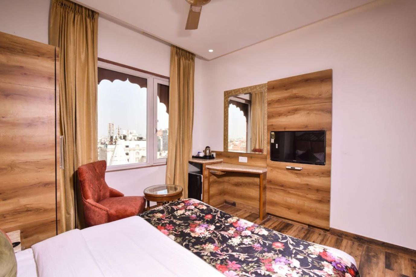 Hotel Rv Golden Амритсар Экстерьер фото