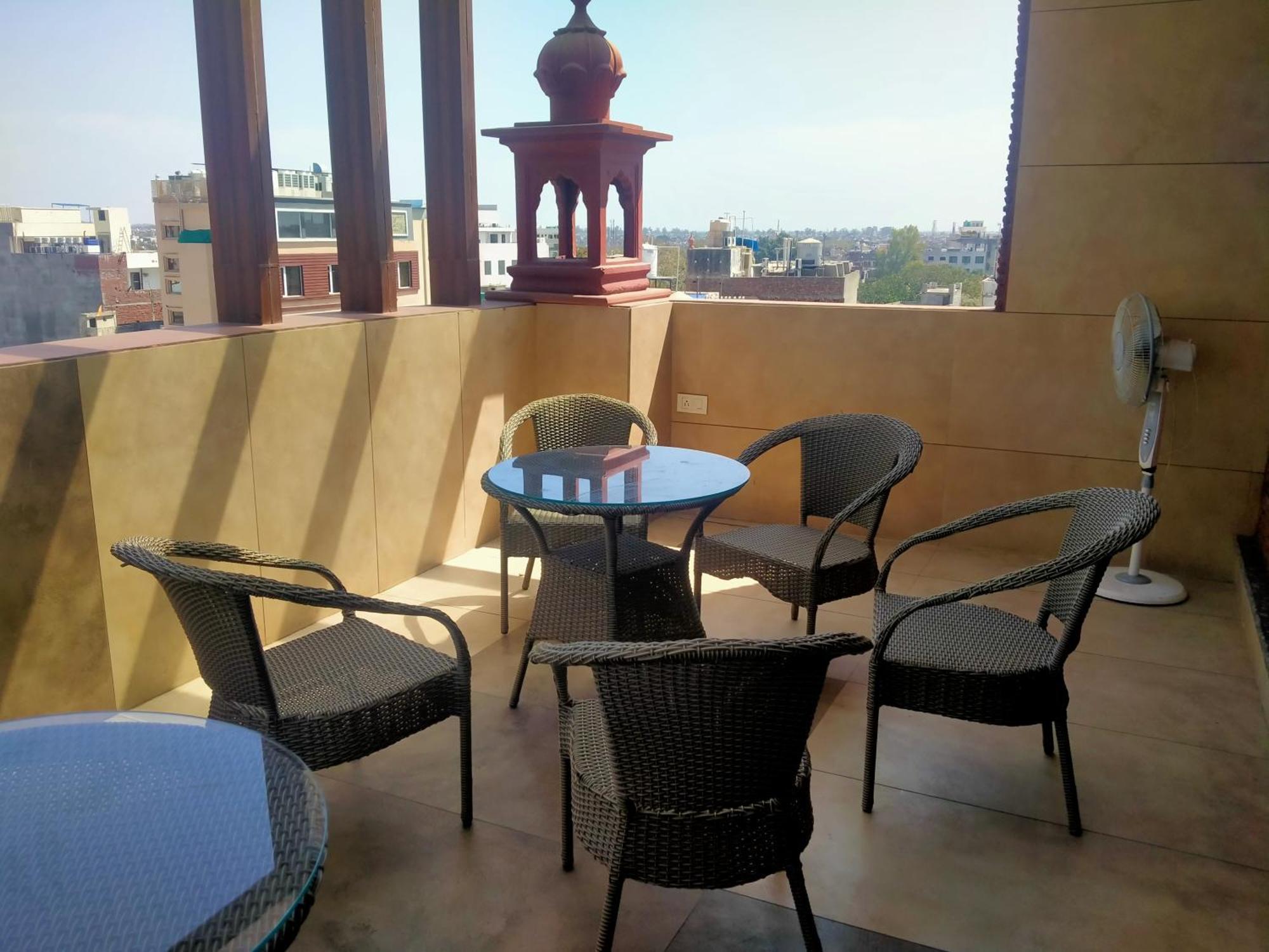 Hotel Rv Golden Амритсар Экстерьер фото
